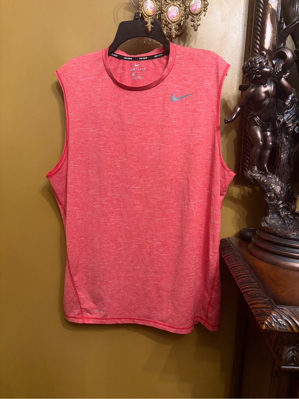 Nike Men’s Dri-FIT Sleeveless Training Tank Top - Coral Pink